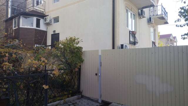 Гостевой дом Четыре Лилии Сукко-8